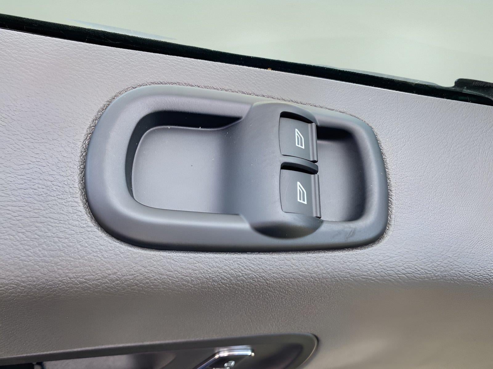 New 2025 Ford Transit 150 Low Roof RWD image 16