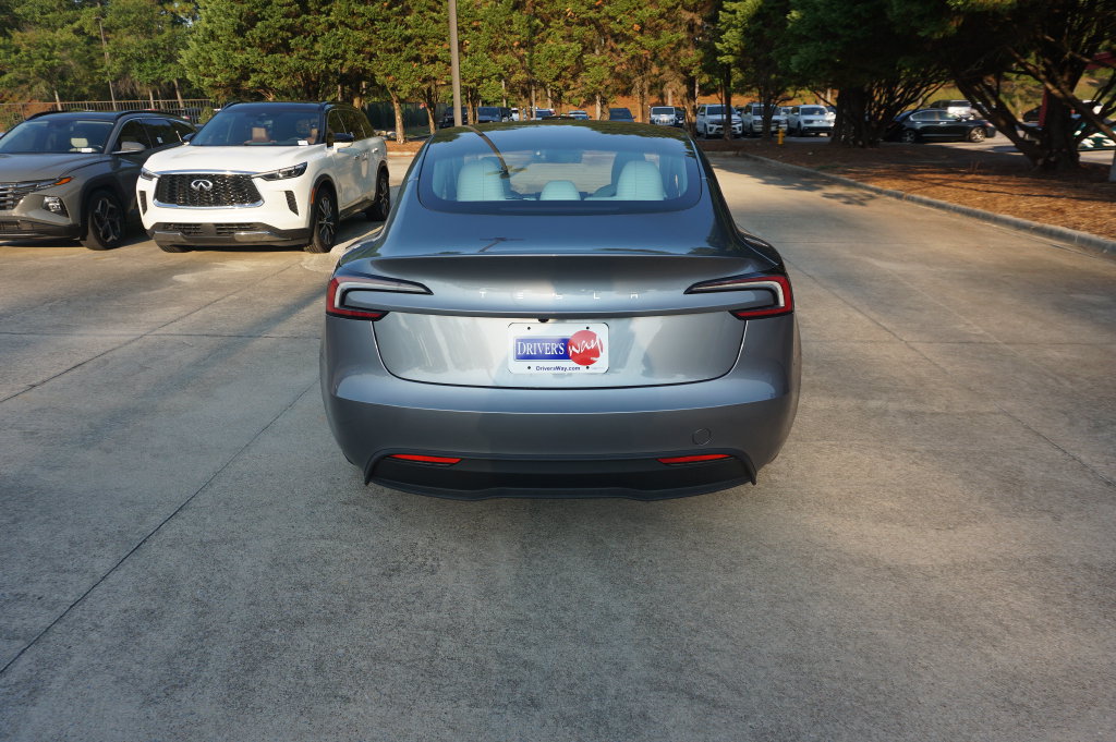 Used 2024 Tesla Model 3 Standard Range RWD image 31