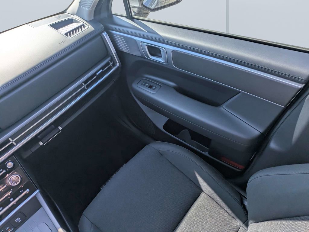 Certified 2026 Hyundai Santa Fe SE image 18