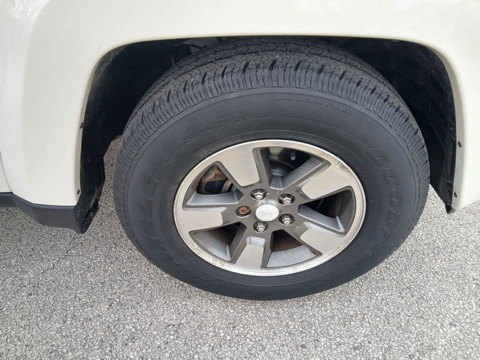 Used 2008 Jeep Liberty Sport w/ Popular Equipment Group image 12