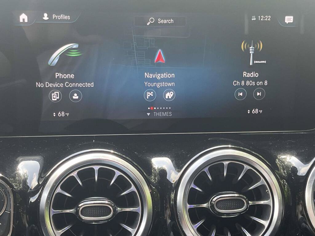 Used 2023 Mercedes-Benz GLA 250 4MATIC image 23