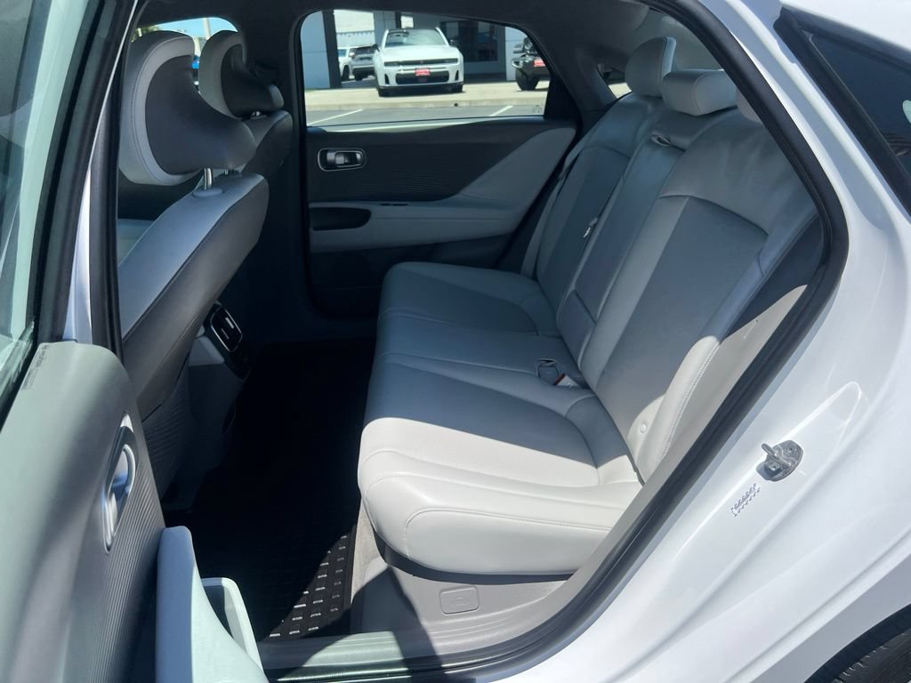 Used 2024 Hyundai Ioniq 6 SEL RWD image 36