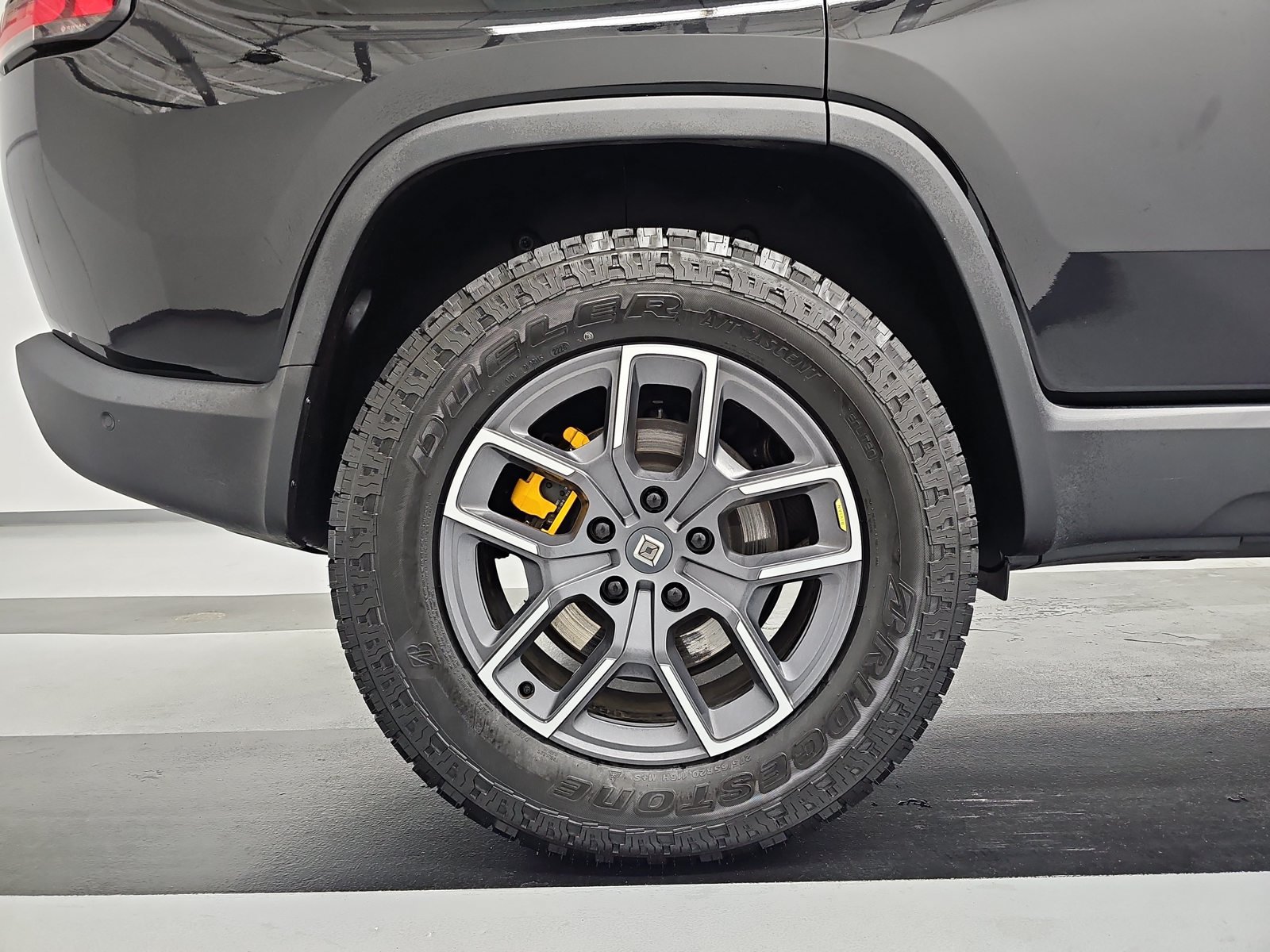 Used 2023 Rivian R1S Adventure Quad AWD/4WD image 12