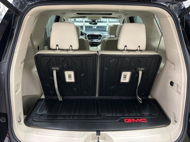 Used 2023 GMC Acadia Denali image 32