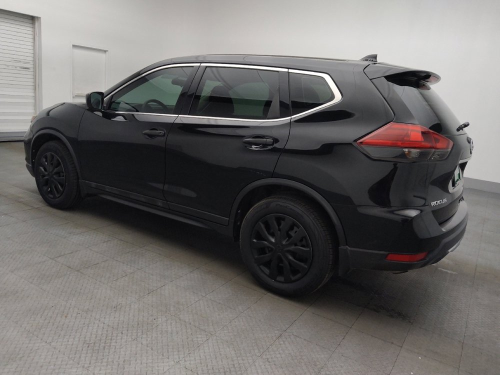 Used 2018 Nissan Rogue S image 3