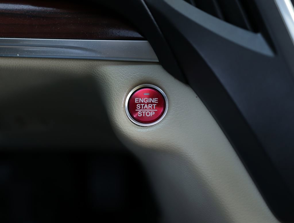 Used 2016 Acura MDX SH-AWD w/ Technology Package image 17