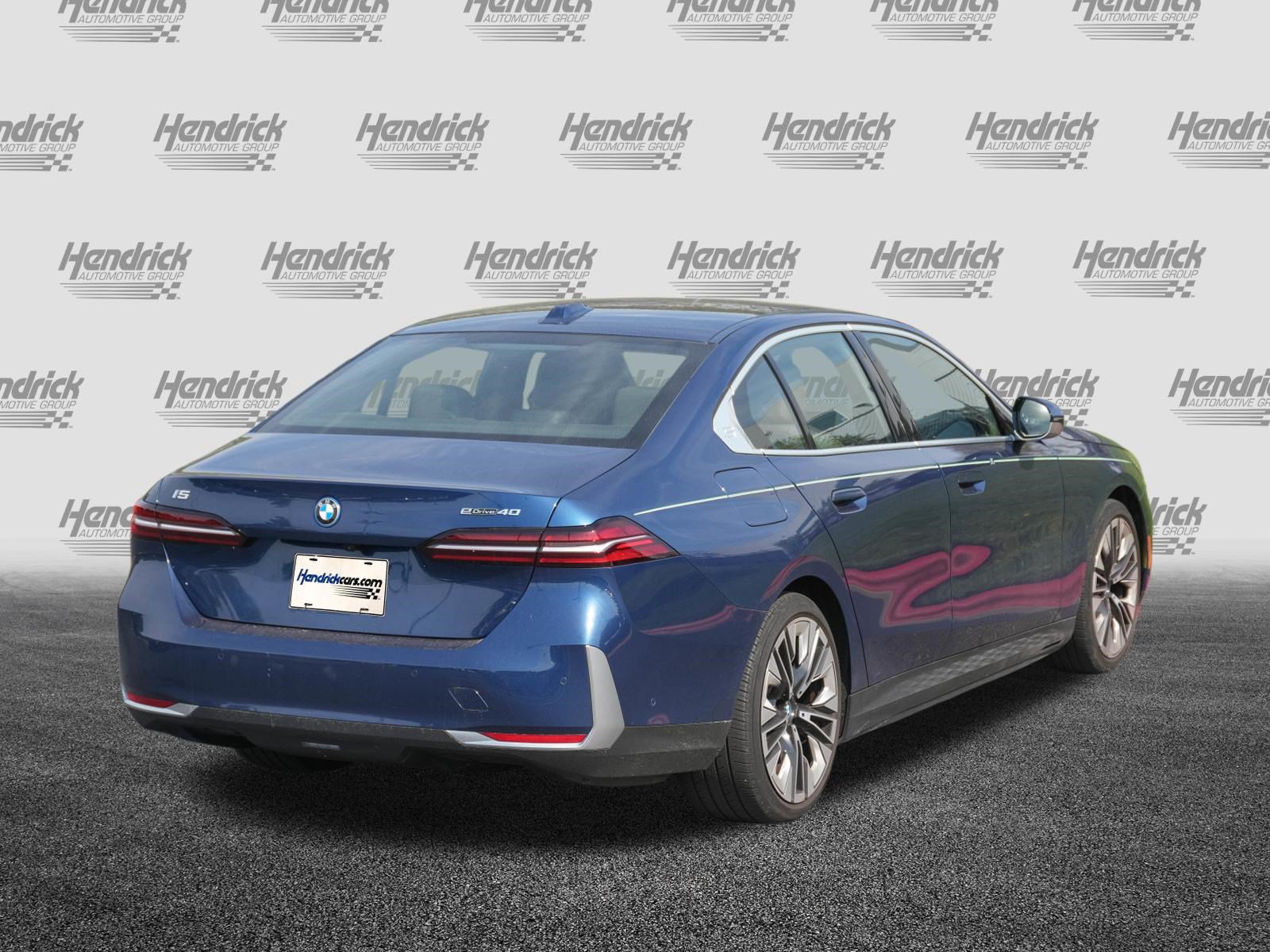 Certified 2024 BMW i5 eDrive40i w/ Convenience Package RWD image 8