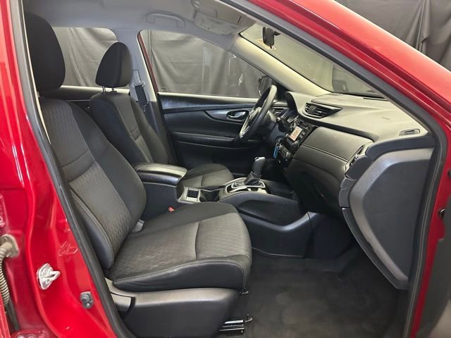 Used 2017 Nissan Rogue S AWD/4WD image 15