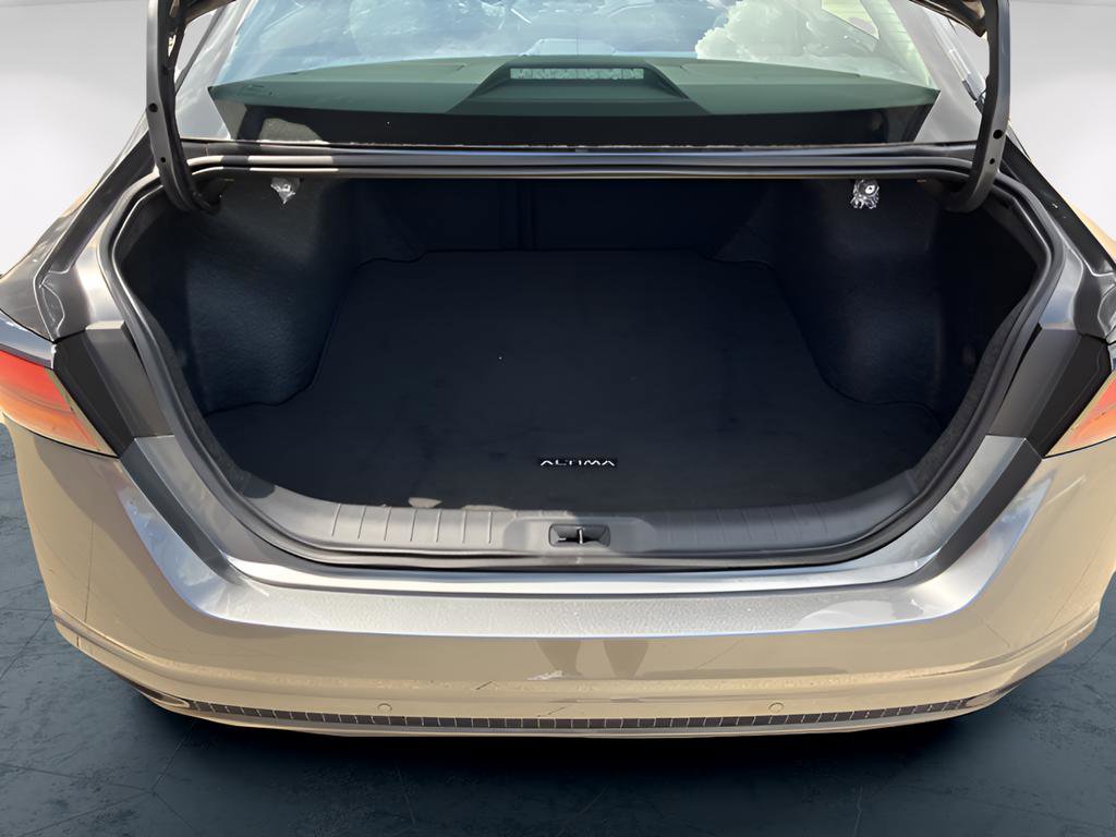 Used 2025 Nissan Altima 2.5 S image 8