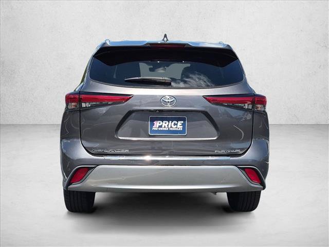 Used 2021 Toyota Highlander Platinum FWD image 8