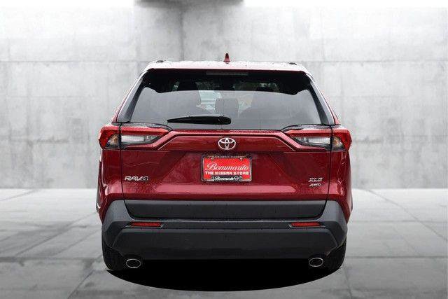 Used 2025 Toyota RAV4 XLE image 6