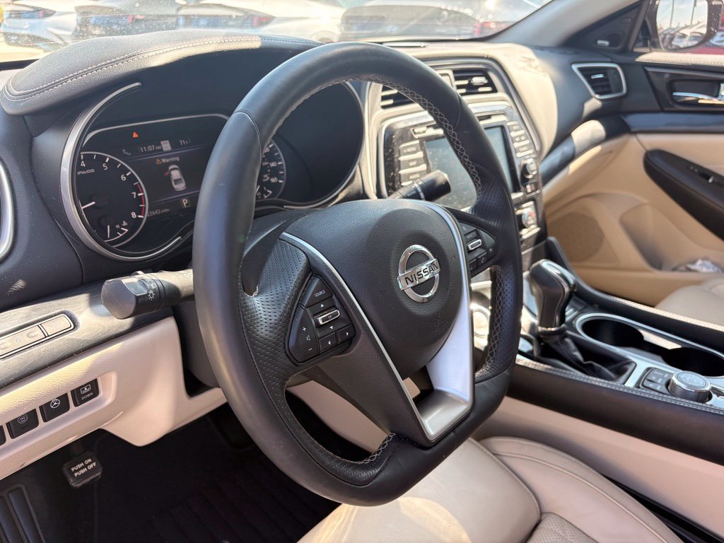 Used 2019 Nissan Maxima Platinum w/ Sport Mat Group FWD image 9