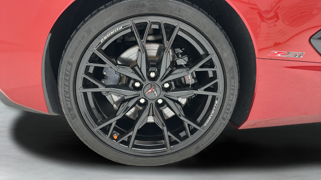 Used 2024 Chevrolet Corvette Stingray Preferred Cpe w/ Z51 Performance Package RWD image 8