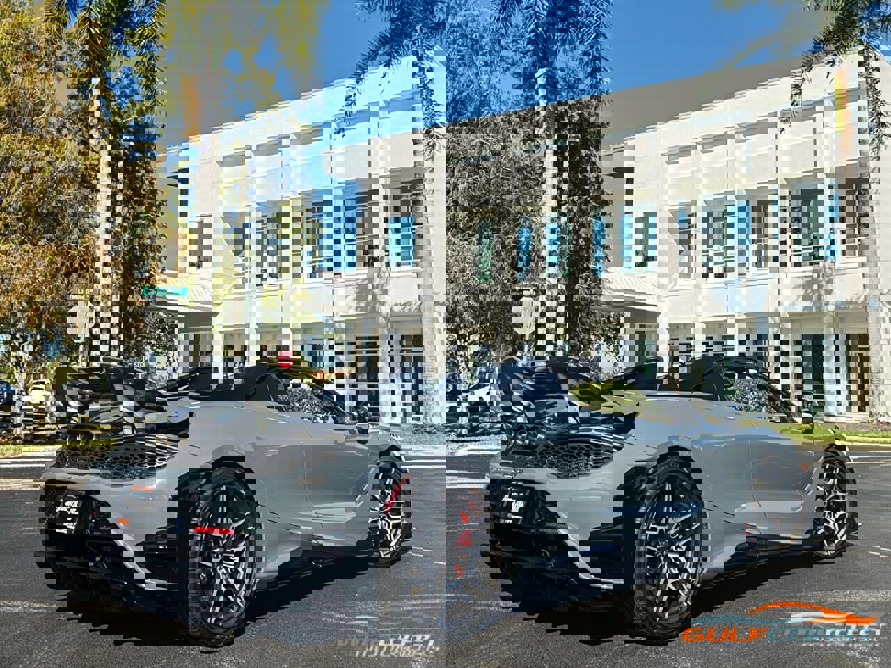 Used 2022 McLaren 765LT image 56