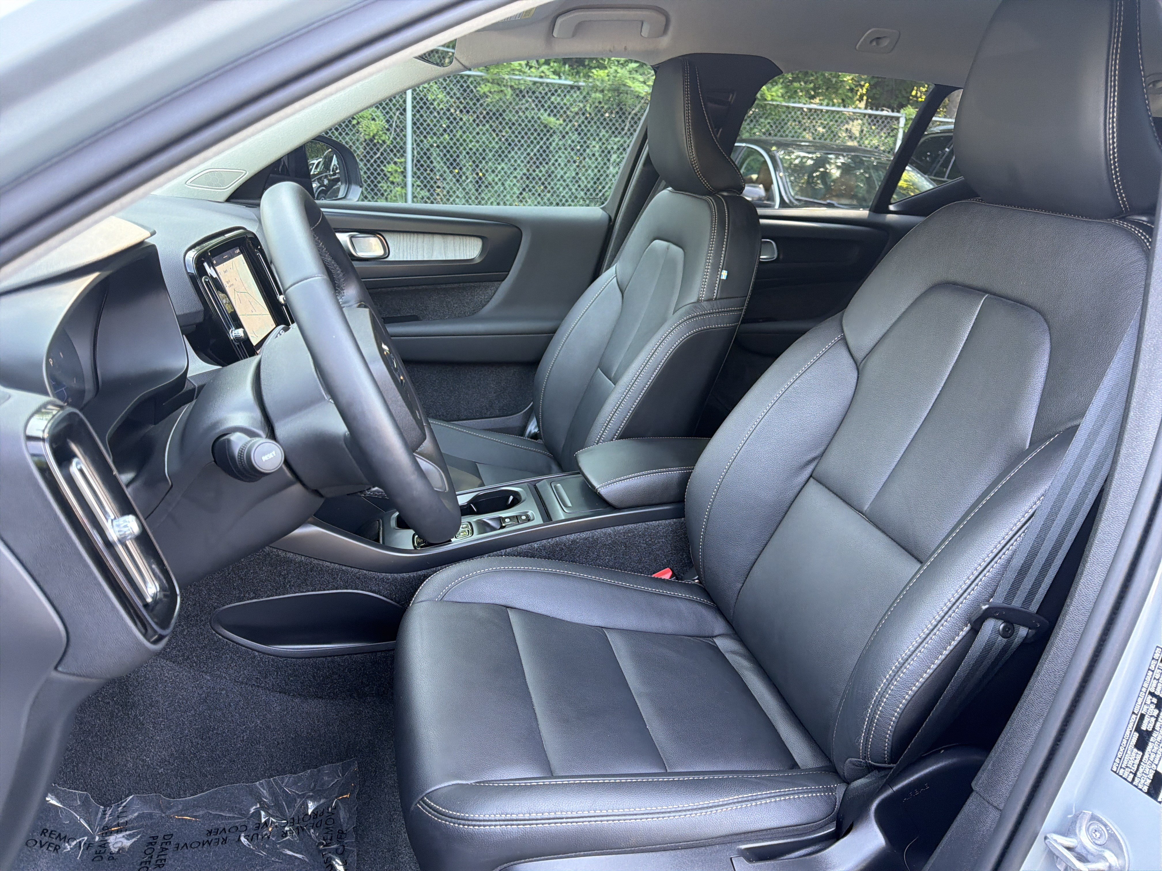 Certified 2026 Volvo XC40 B4 Core FWD image 58