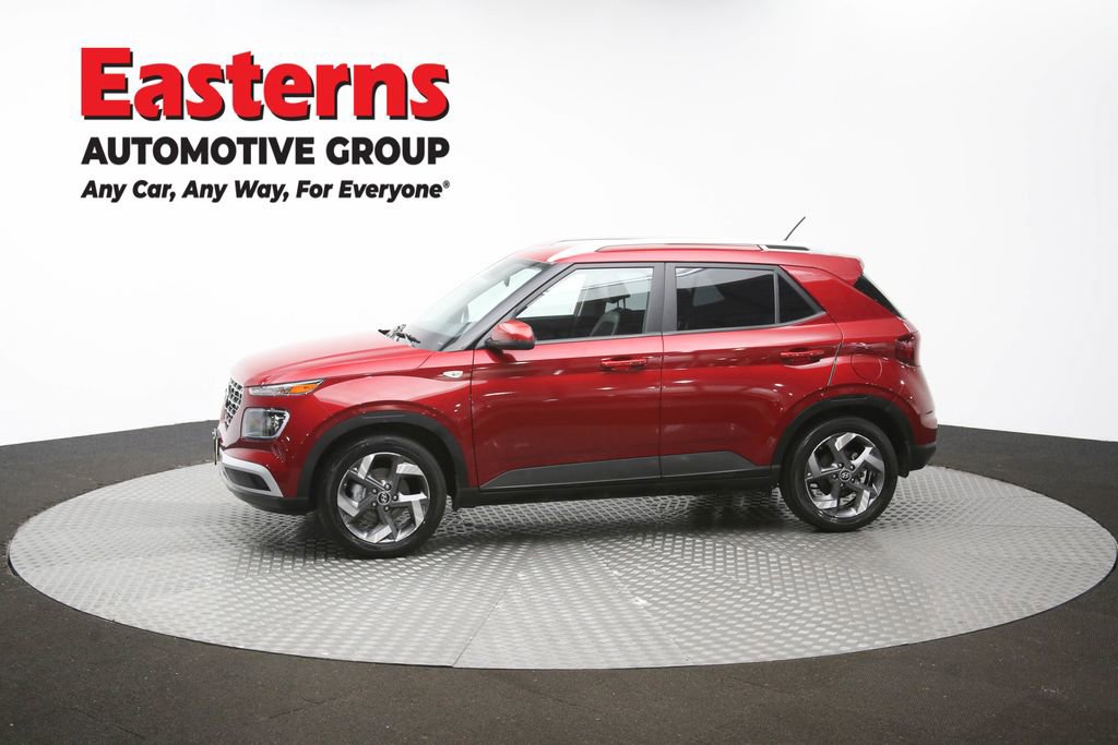 Used 2024 Hyundai Venue Limited FWD image 58