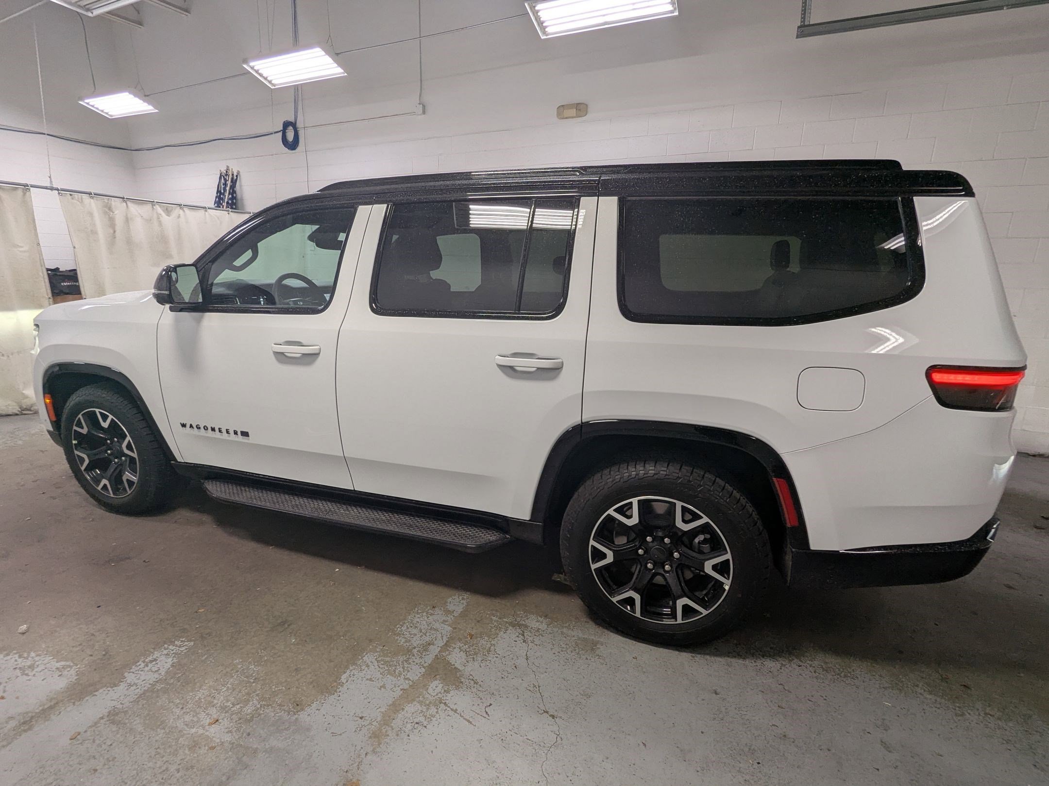New 2025 Jeep Wagoneer Series II image 8