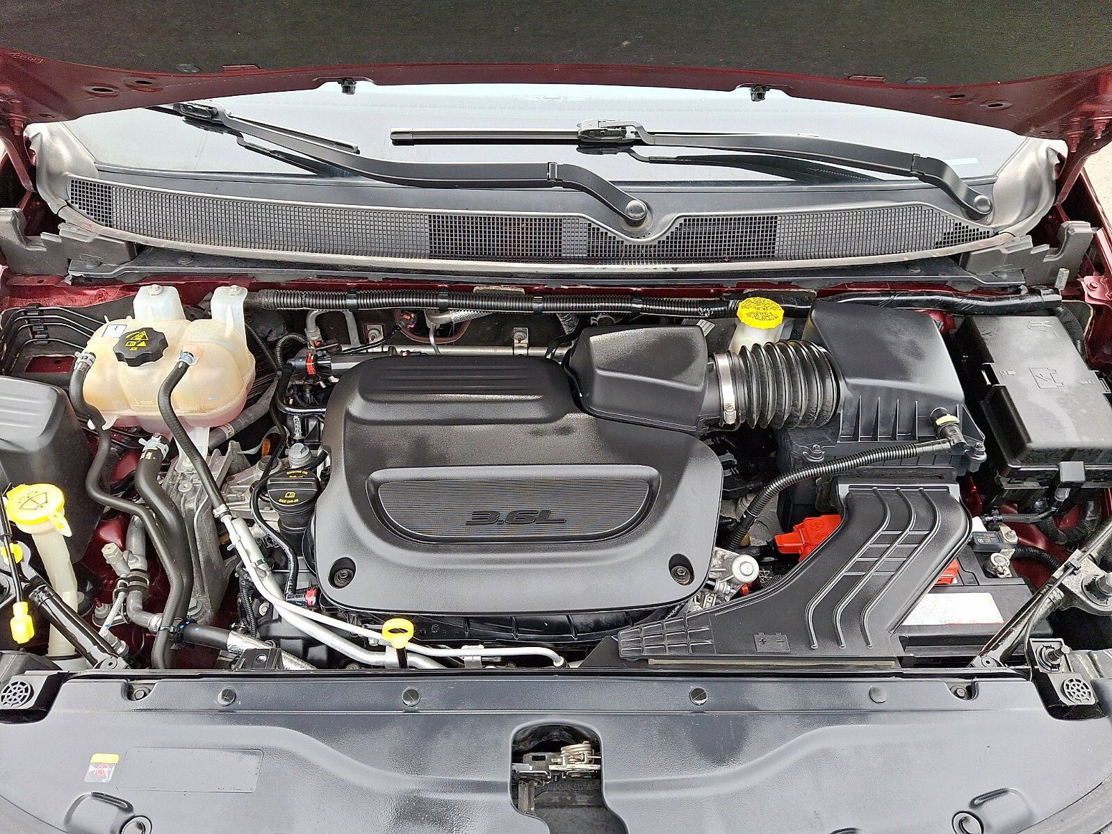 Used 2023 Chrysler Voyager LX FWD image 27