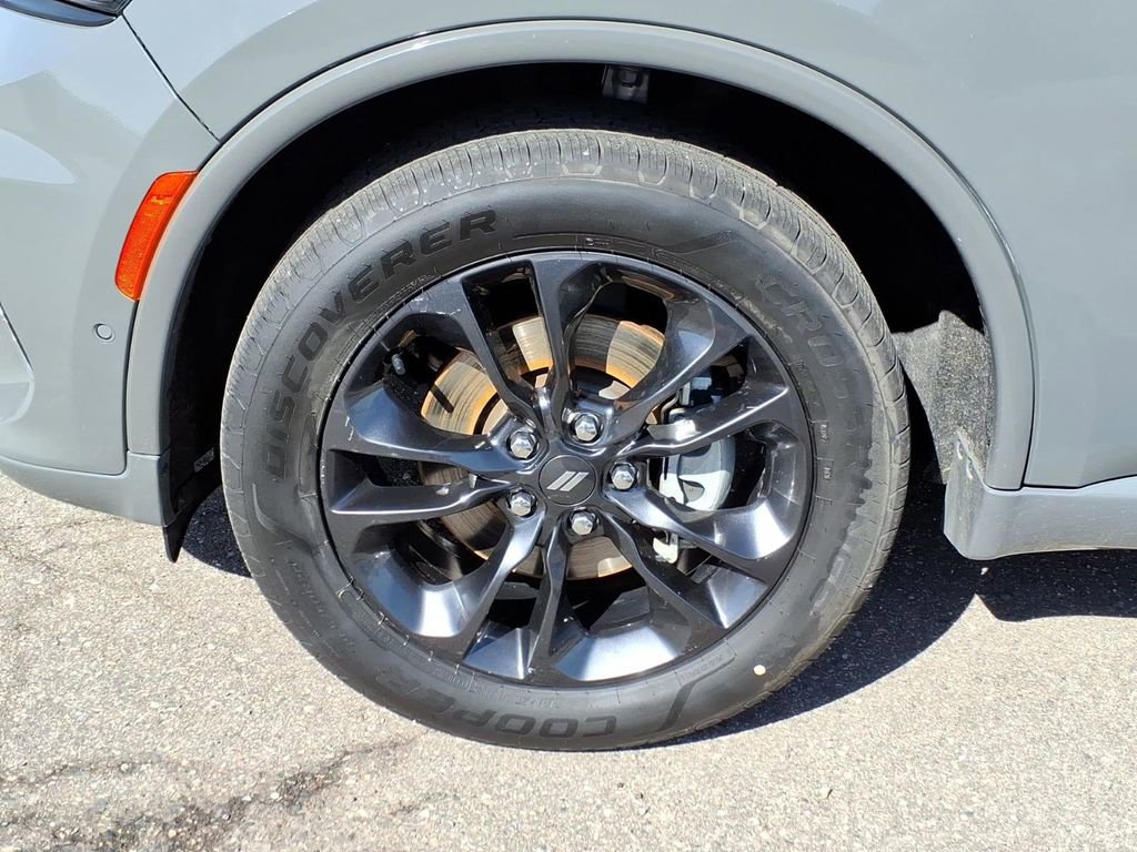 Used 2023 Dodge Durango R/T AWD/4WD image 9