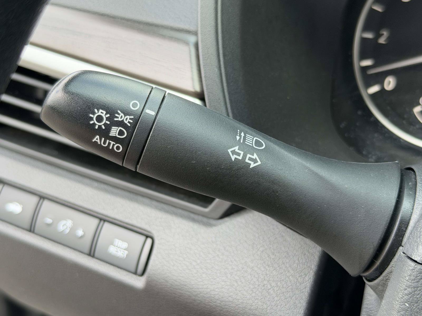 Used 2023 Nissan Altima 2.5 SV FWD image 20
