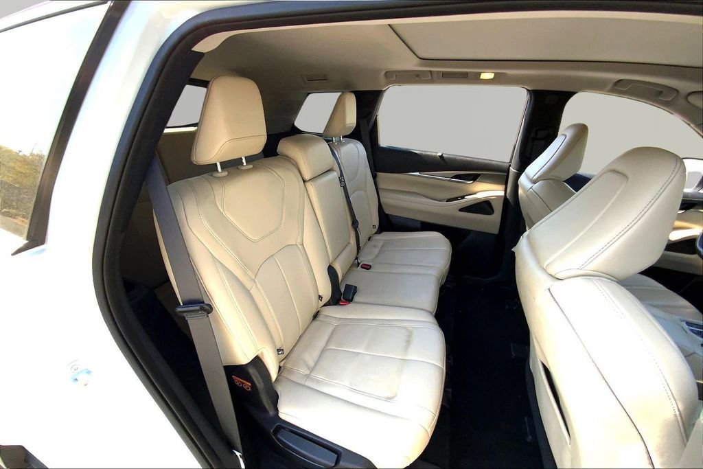 Used 2023 INFINITI QX60 Luxe image 17