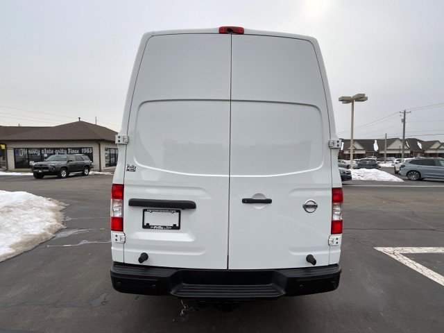 Used 2020 Nissan NV 2500 SV image 4