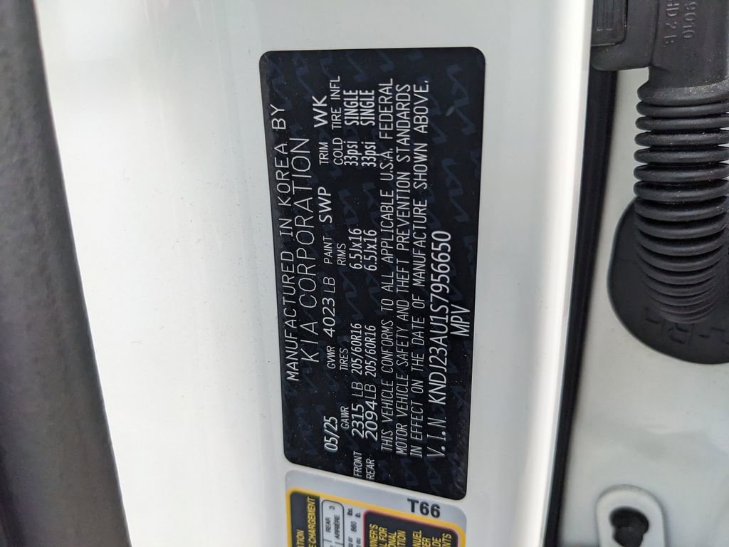 Certified 2025 Kia Soul LX image 36