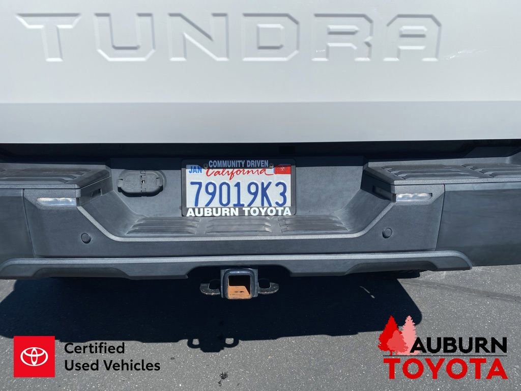Used 2022 Toyota Tundra SR5 w/ SR5 Convenience Package AWD/4WD image 10