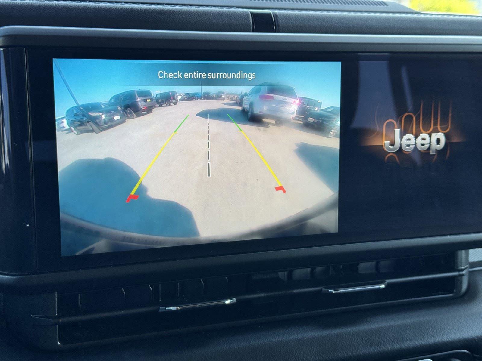 Certified 2025 Jeep Wrangler Sahara w/ Safety Group AWD/4WD image 16