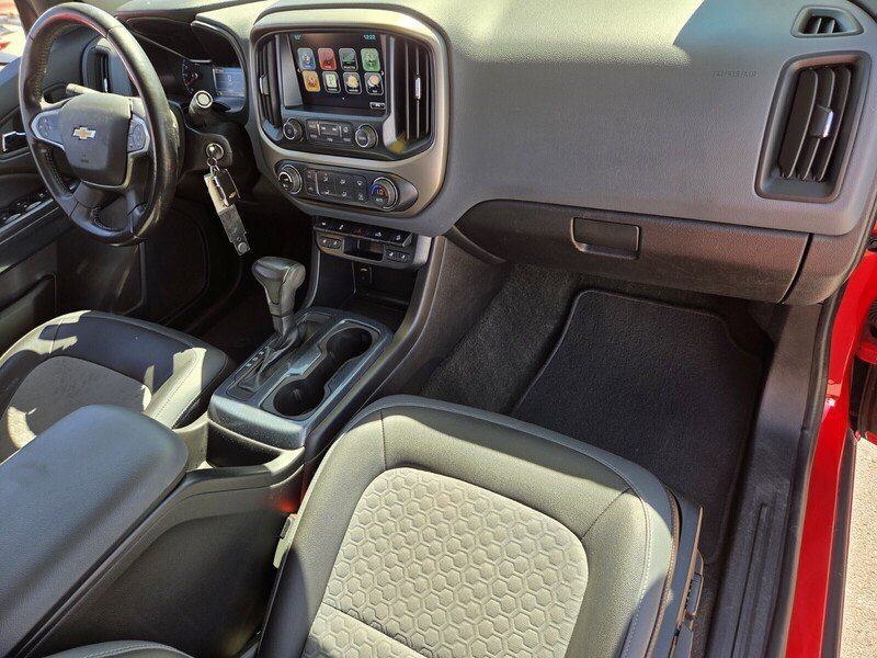 Used 2016 Chevrolet Colorado Z71 AWD/4WD image 16