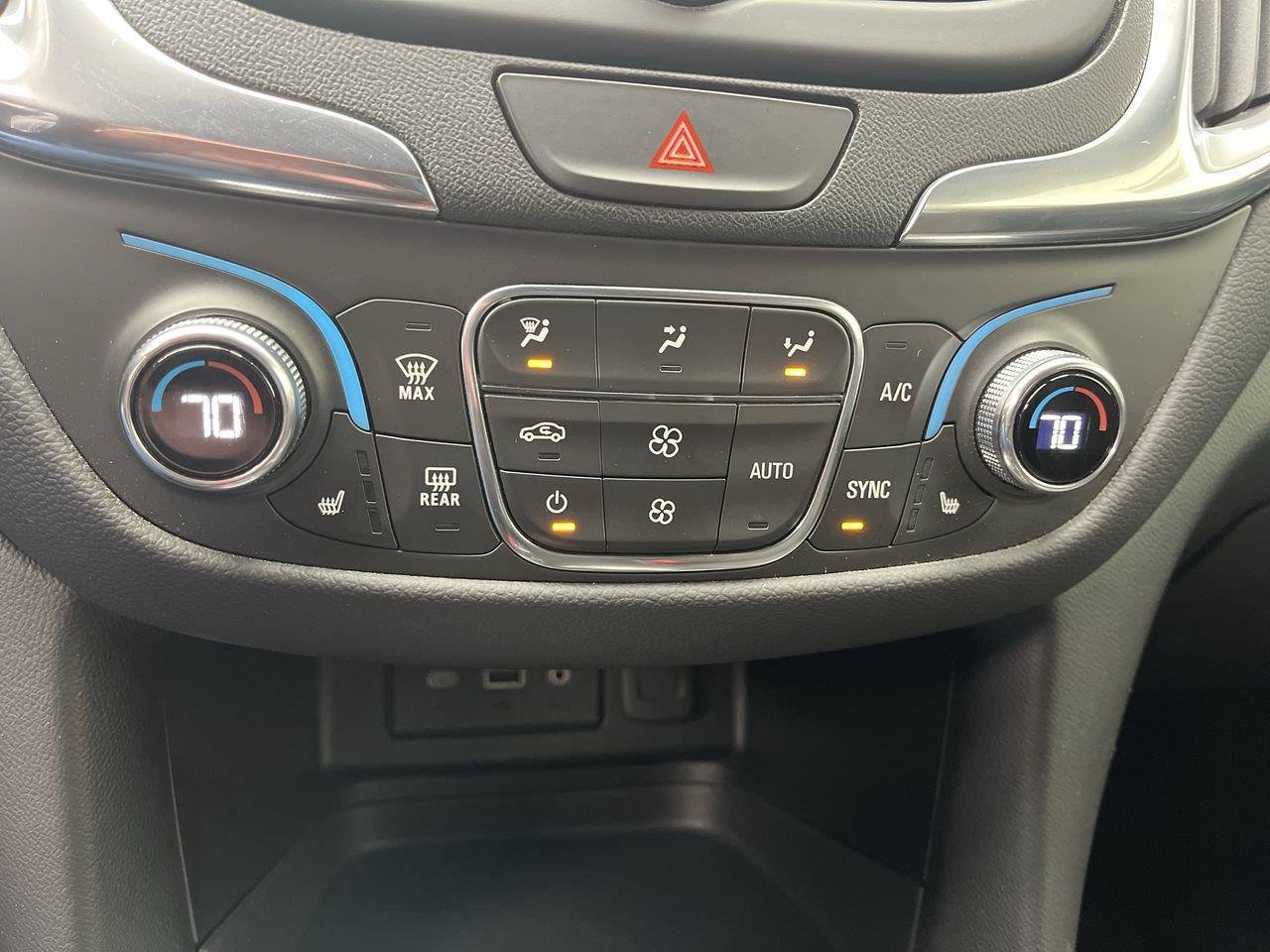 Certified 2021 Chevrolet Equinox LT FWD image 20