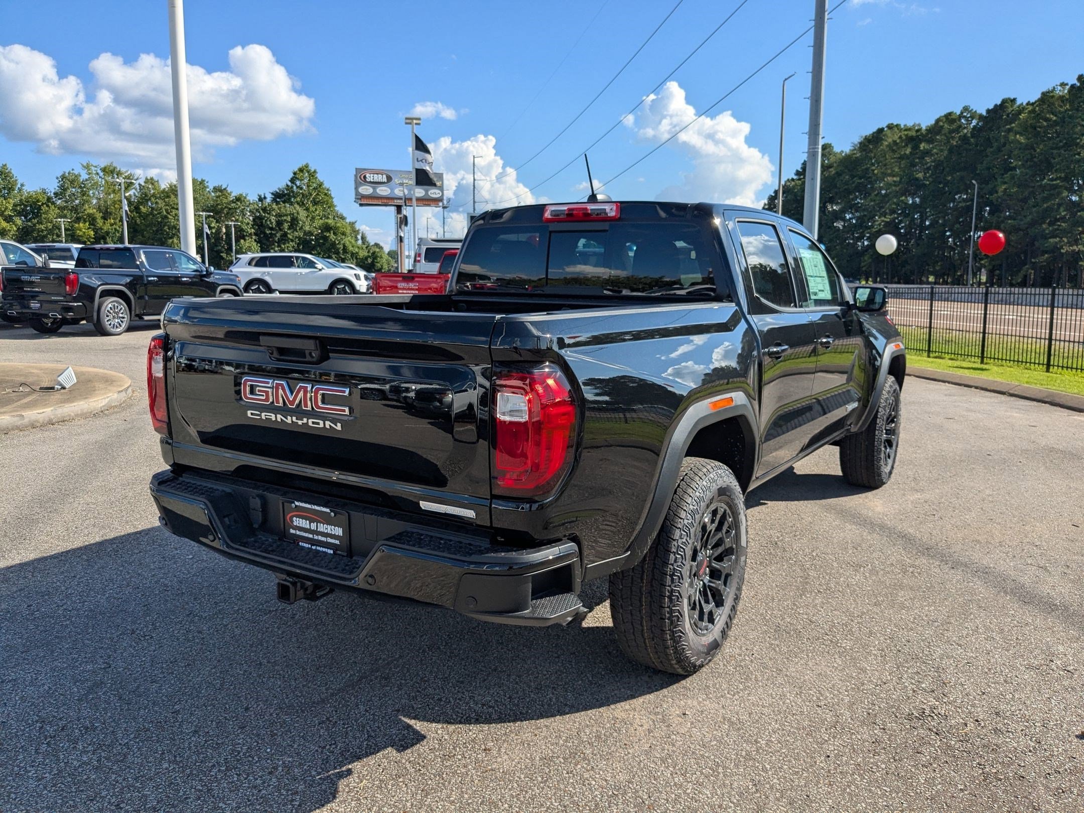New 2026 GMC Canyon Elevation w/ Convenience Package image 4