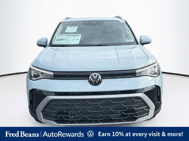 New 2027 Volkswagen Taos SE AWD/4WD image 2