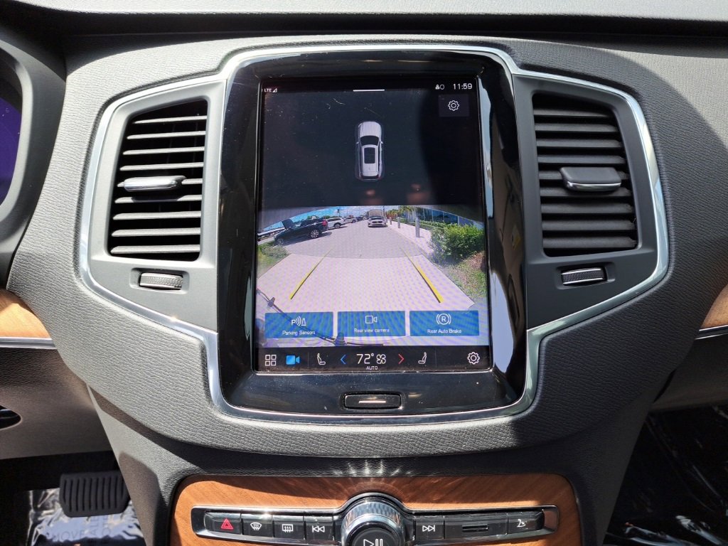 Used 2023 Volvo XC90 B6 Core image 23