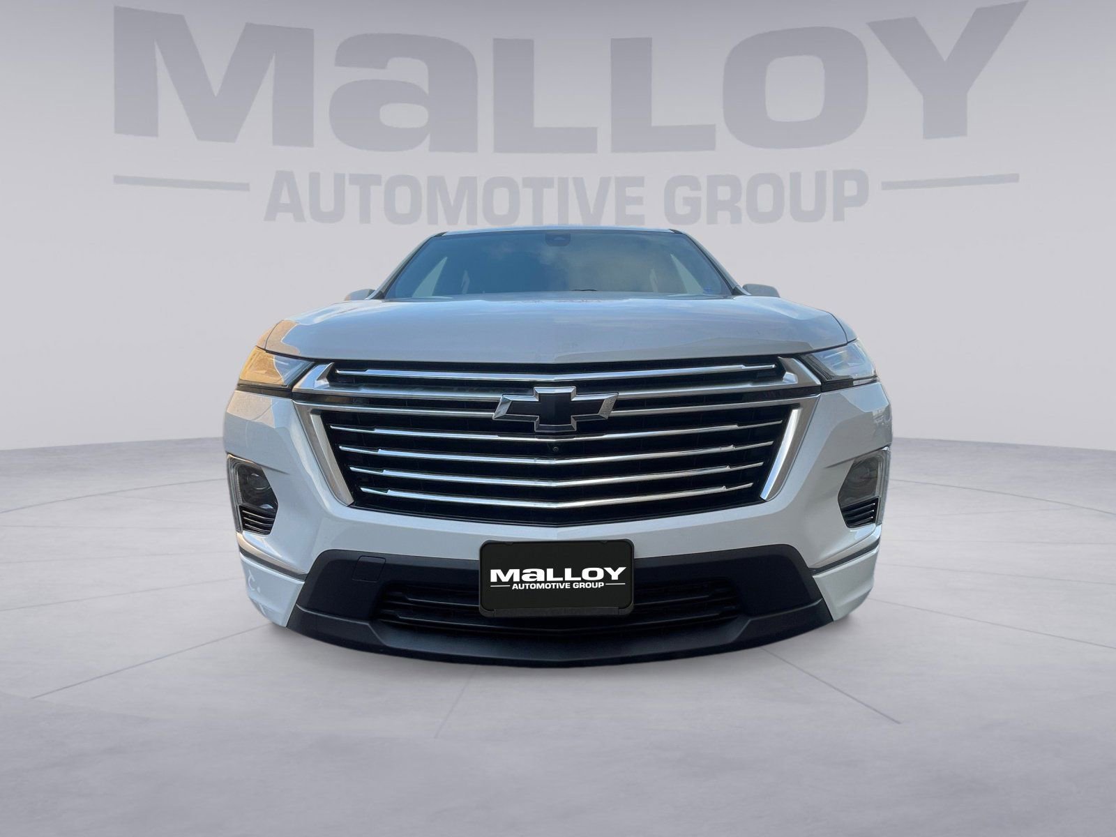 Used 2023 Chevrolet Traverse Premier w/ LPO, Cargo Package image 8