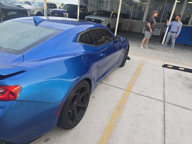 Used 2016 Chevrolet Camaro SS RWD image 7