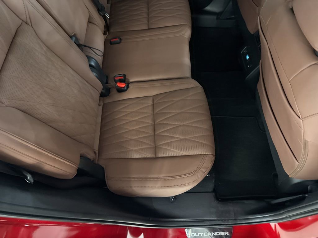 New 2026 Mitsubishi Outlander SEL FWD image 28