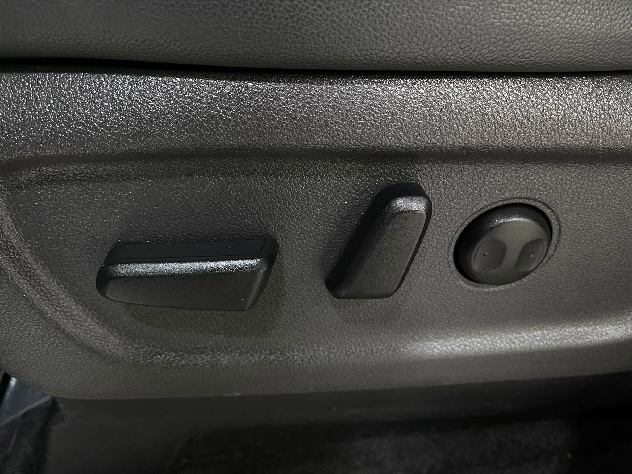 Used 2017 Kia Sedona EX image 16