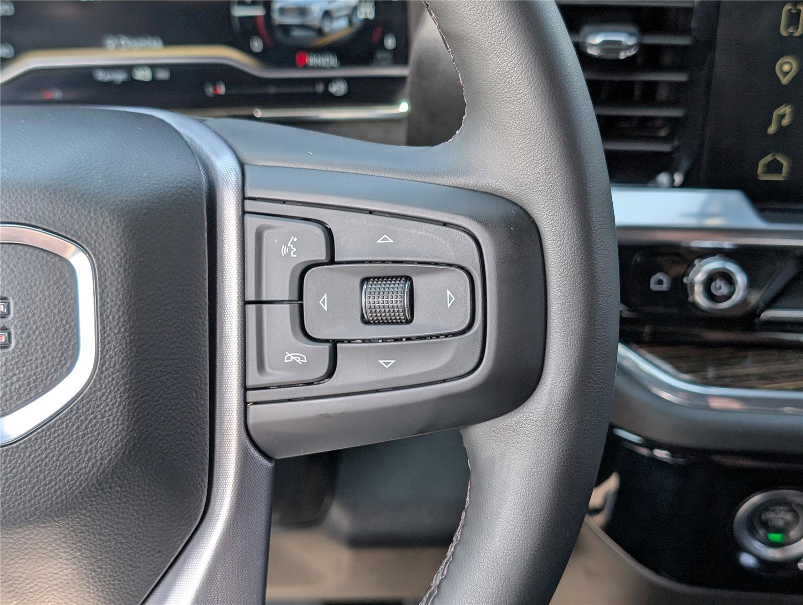 Used 2023 GMC Sierra 1500 Elevation image 23