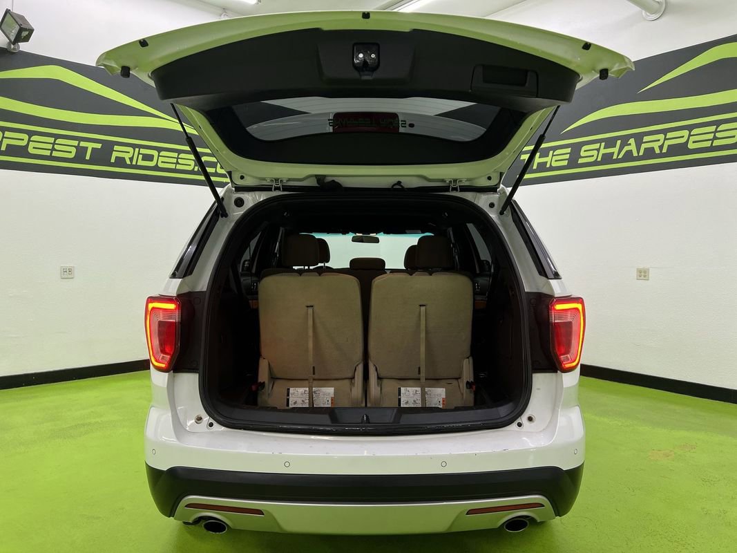 Used 2016 Ford Explorer XLT image 9