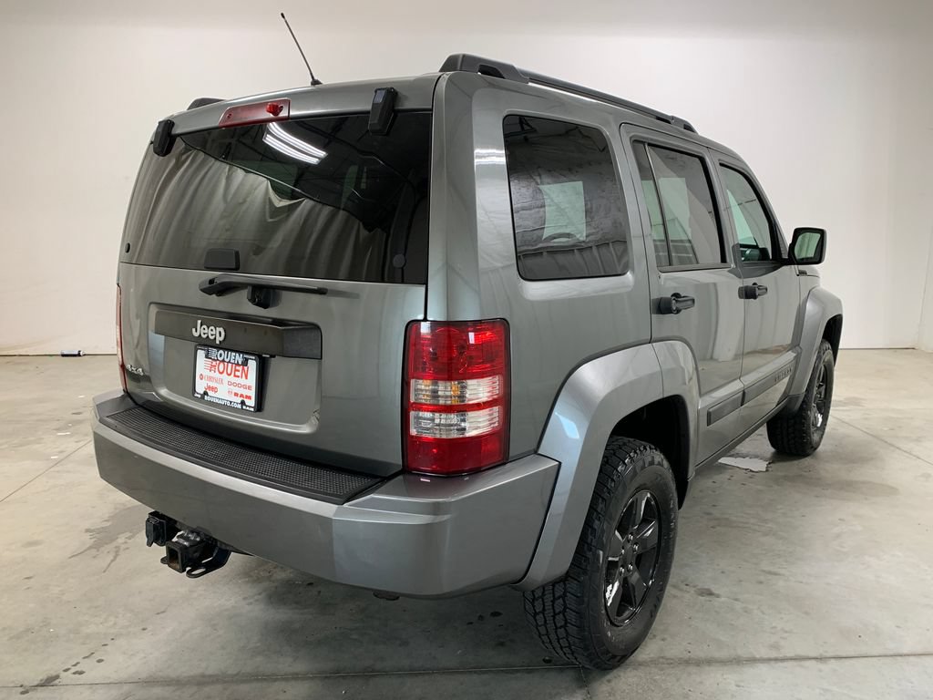 Used 2012 Jeep Liberty Sport w/ Popular Equipment Group AWD/4WD image 8