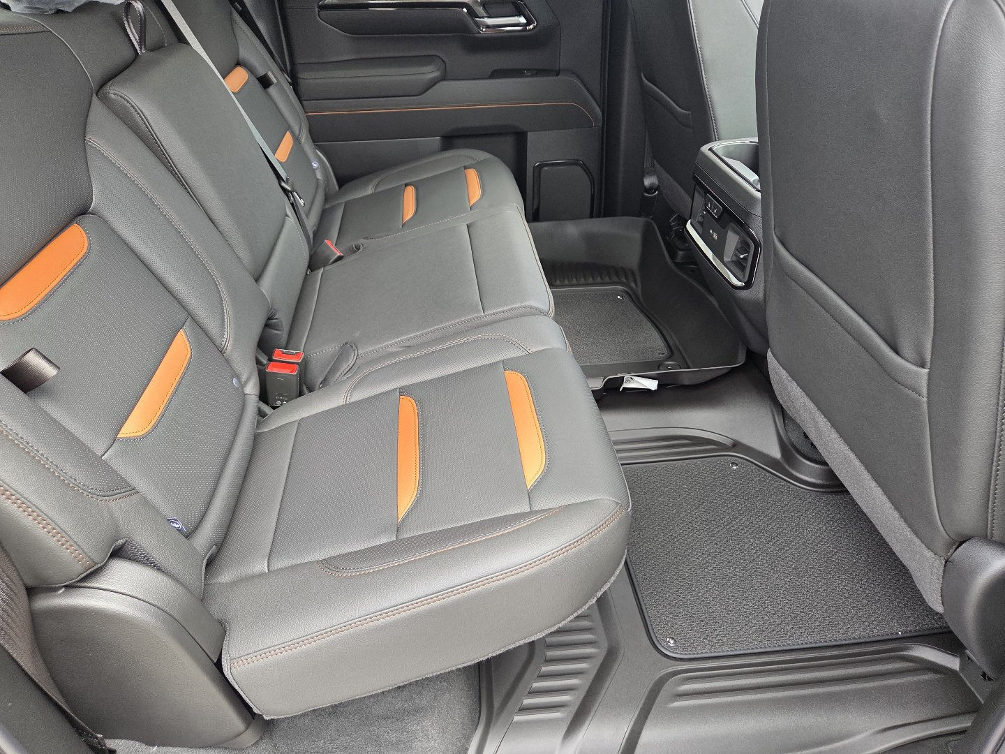New 2026 GMC Sierra 1500 AT4 w/ AT4 Premium Package AWD/4WD image 25