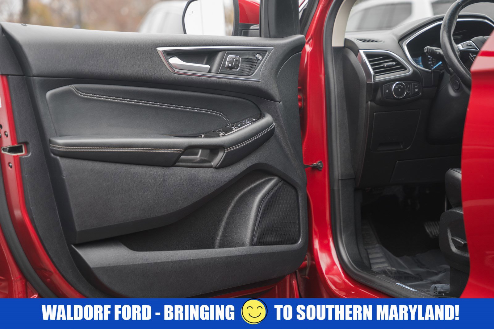 Certified 2020 Ford Edge Titanium w/ Cargo Accessory Package image 40