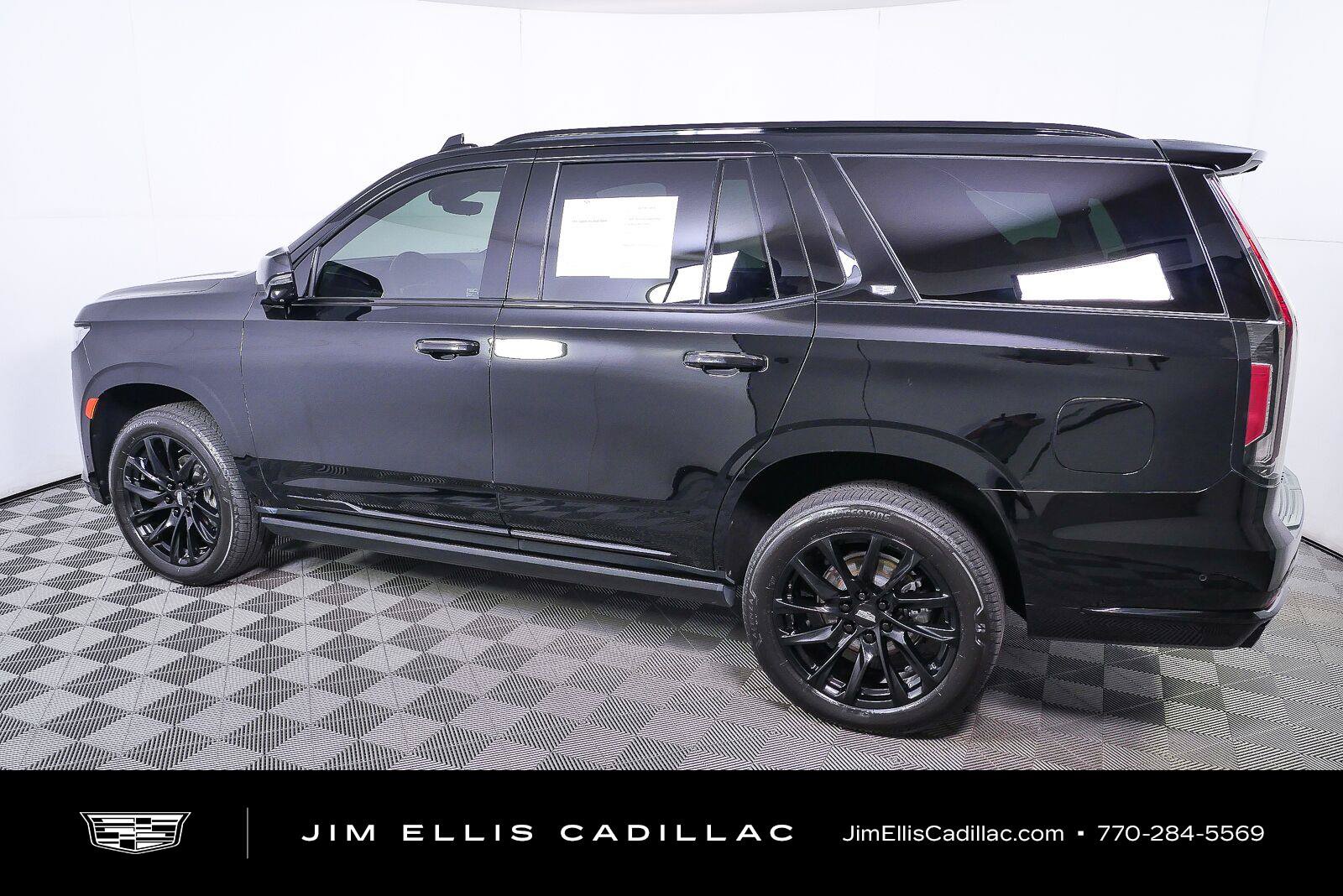 Used 2021 Cadillac Escalade Sport w/ Driver Assist Tech Package AWD/4WD image 28