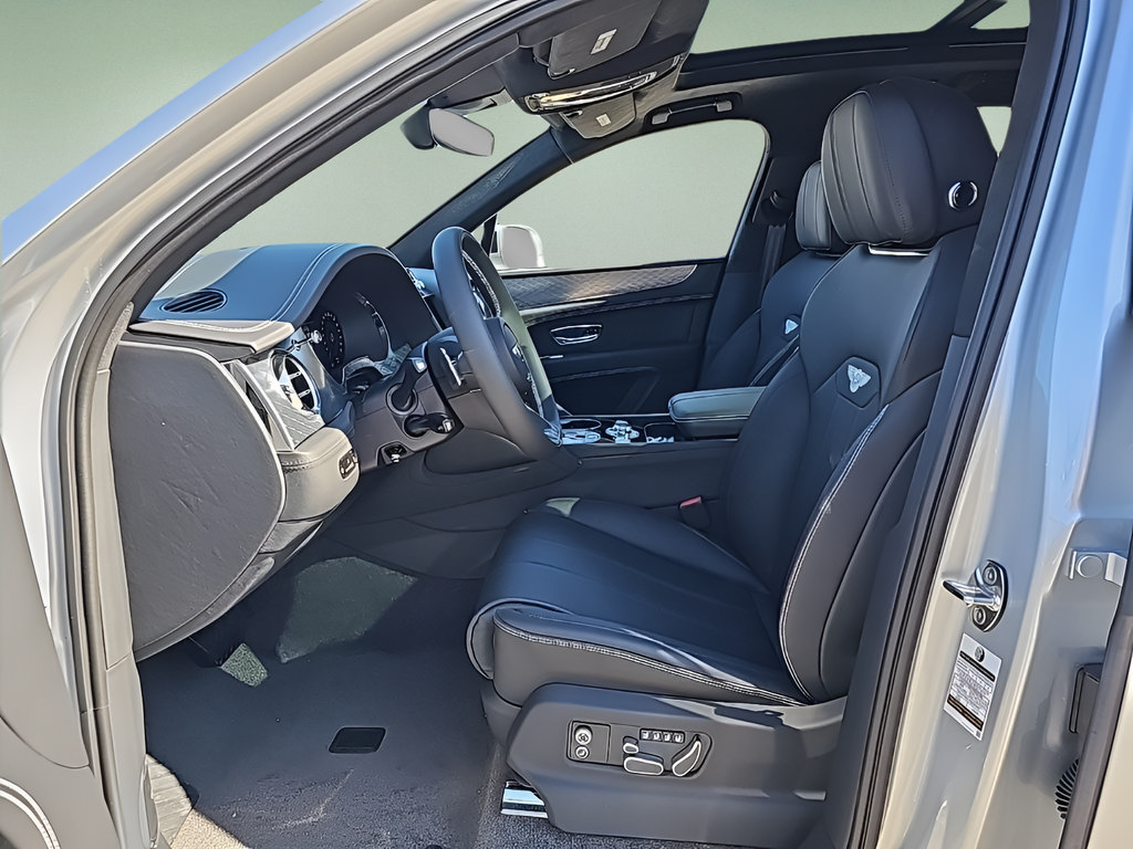 New 2024 Bentley Bentayga AWD/4WD image 18