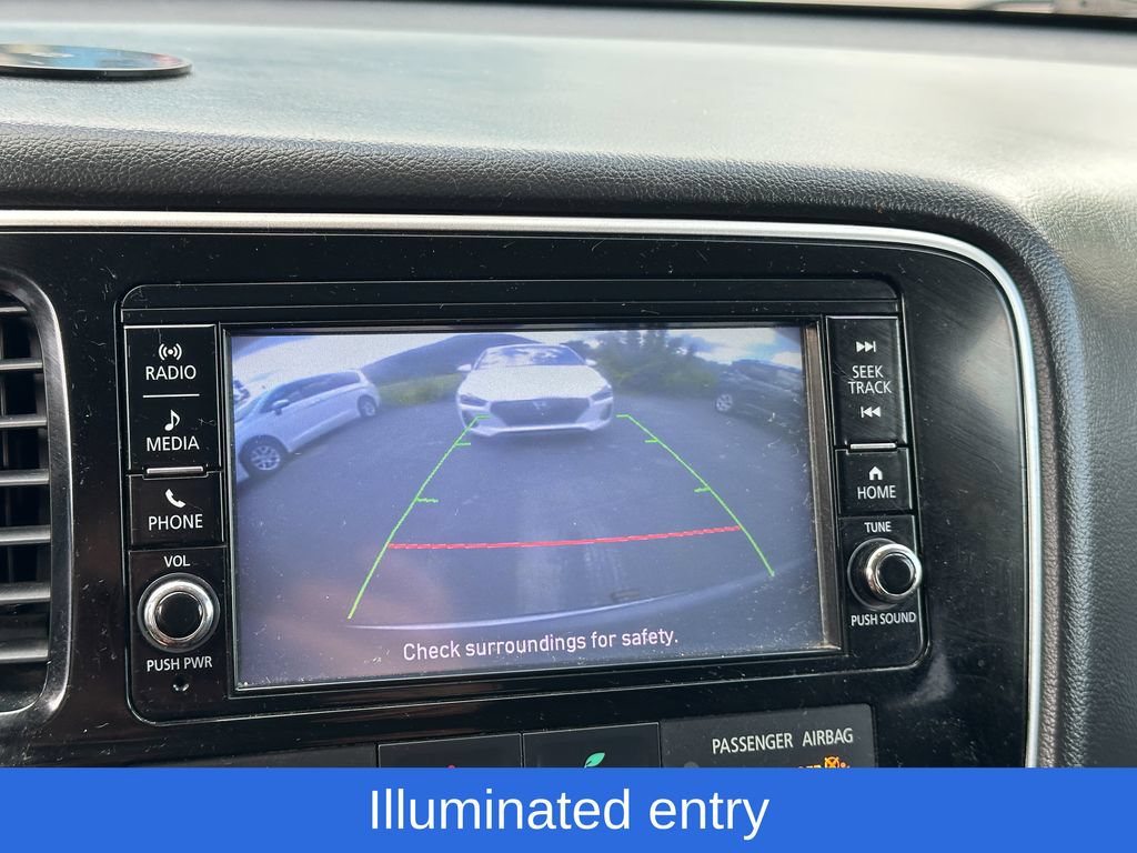 Used 2018 Mitsubishi Outlander AWD image 12
