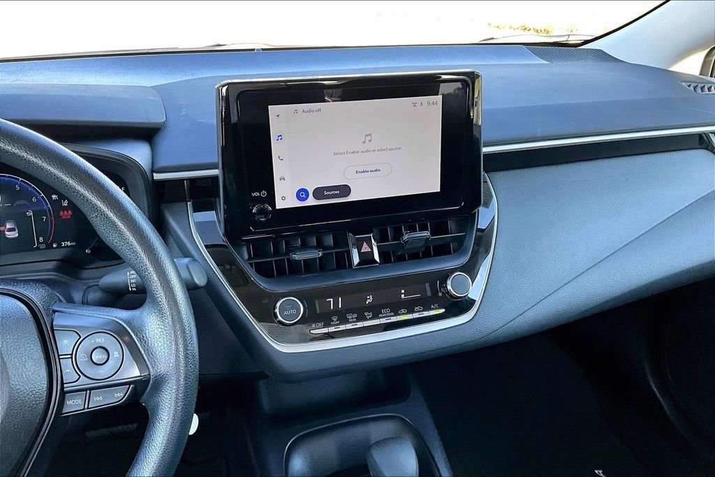 Used 2026 Toyota Corolla LE FWD image 6