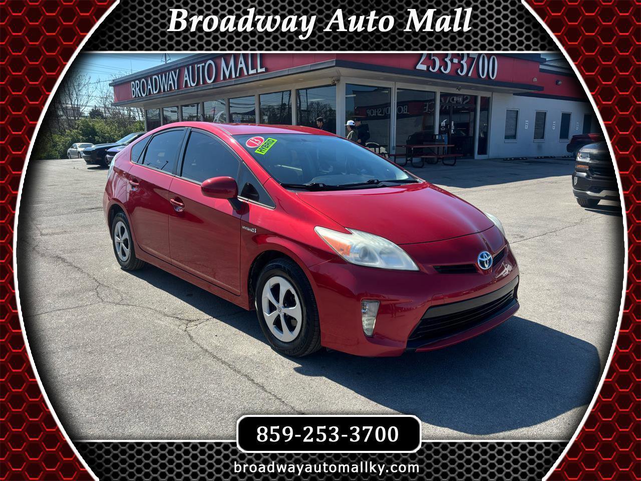 Used 2013 Toyota Prius Two image 1
