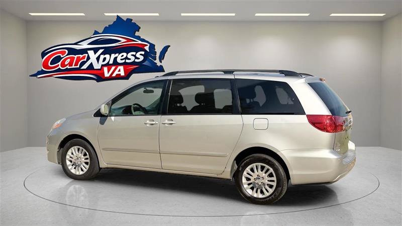 Used 2007 Toyota Sienna XLE AWD/4WD image 13