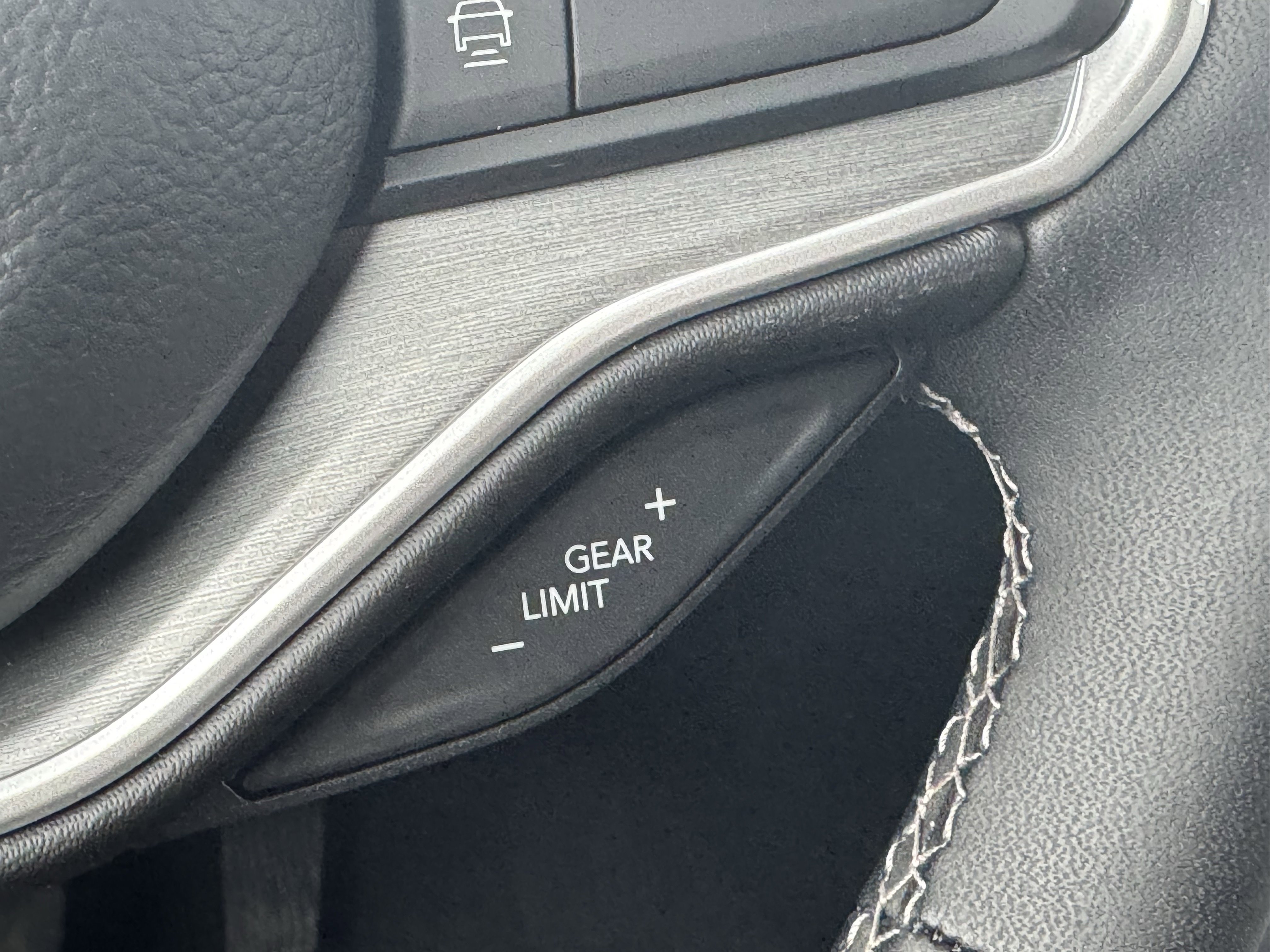 New 2026 Jeep Grand Wagoneer L 4WD image 15